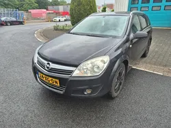 Zwart Gebruikt 2007 Opel Astra Stationwagen | € 999 (Goede deal)