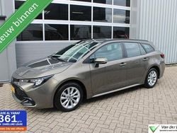 Groen Gebruikt 2023 Toyota Corolla Active Stationwagen | € 26.950 (Eerlijke prijs)
