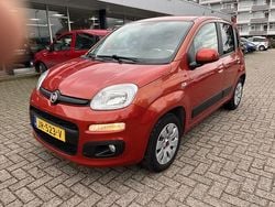 Rood Gebruikt 2016 Fiat Panda Lounge Hatchback | € 9.950 (Eerlijke prijs)