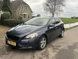 Blauw Gebruikt 2014 Volvo V40 Momentum Hatchback | € 4.299 (Goede deal)