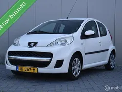 Wit Gebruikt 2011 Peugeot 107 Sportium Hatchback | € 3.250 (Eerlijke prijs)
