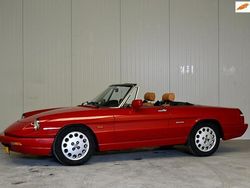 Rood Gebruikt 1991 Alfa Romeo Spider Cabriolet | € 17.999
