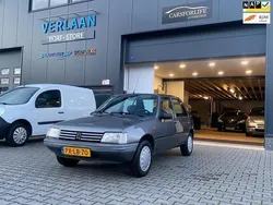Grijs Gebruikt 1997 Peugeot 205 Hatchback | € 3.299