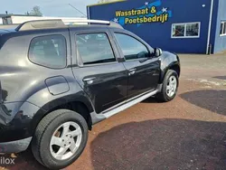 Zwart Gebruikt 2011 Dacia Duster Lauréate SUV | € 6.499 (Eerlijke prijs)