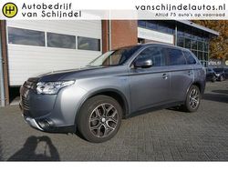 Grijs Gebruikt 2015 Mitsubishi Outlander Edition SUV | € 8.945 (Goede deal)