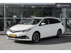 Wit Gebruikt 2016 Toyota Auris Stationwagen | € 16.950 (Iets duurder)