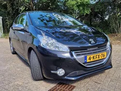 Zwart Gebruikt 2013 Peugeot 208 Allure Hatchback | € 6.450 (Goede deal)