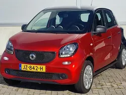 Rood Gebruikt 2016 Smart ForFour Pure Hatchback | € 5.600 (Eerlijke prijs)