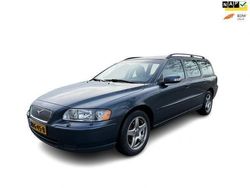 Blauw, metallic lak Gebruikt 2006 Volvo V70 Stationwagen | € 10.499
