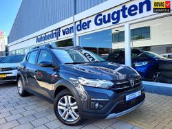 Grijs Gebruikt 2022 Dacia Sandero Essentiel Hatchback | € 16.950 (Iets duurder)
