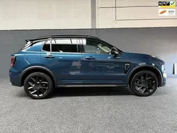 Blauw, metallic lak Gebruikt 2022 Lynk & Co 01 SUV | € 23.450 (Eerlijke prijs)