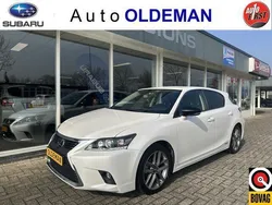 Wit Gebruikt 2017 Lexus CT200h Executive Line Hatchback | € 17.899 (Eerlijke prijs)
