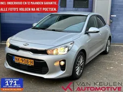 Grijs Gebruikt 2017 Kia Rio Hatchback | € 10.395 (Eerlijke prijs)