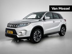 Grijs Gebruikt 2023 Suzuki Vitara Style SUV | € 26.895 (Eerlijke prijs)