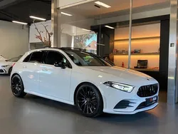 Zwart, metallic lak Gebruikt 2019 Mercedes A220 AMG Hatchback | € 29.500 (Iets duurder)