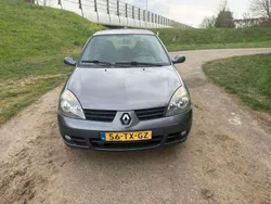 Grijs Gebruikt 2007 Renault Clio II Campus Hatchback | € 2.350 (Eerlijke prijs)