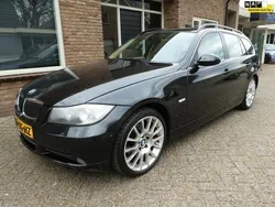 Zwart, metallic lak Gebruikt 2007 BMW 325 Stationwagen | € 4.999