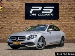 Grijs, metallic lak Gebruikt 2018 Mercedes E250 Sedan | € 27.950 (Eerlijke prijs)