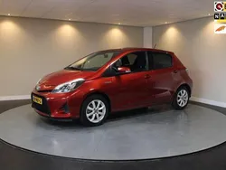 Rood Gebruikt 2012 Toyota Yaris Hatchback | € 10.440 (Eerlijke prijs)