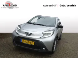 Grijs Gebruikt 2022 Toyota Aygo Hatchback | € 18.750 (Iets duurder)