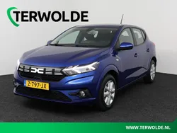 Blauw Gebruikt 2024 Dacia Sandero Expression Hatchback | € 18.795 (Eerlijke prijs)