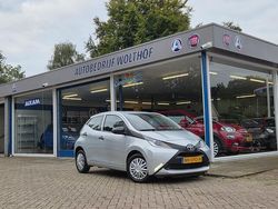 Grijs Gebruikt 2017 Toyota Aygo Hatchback | € 8.250 (Eerlijke prijs)