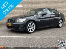 Zwart, metallic lak Gebruikt 2005 BMW 318 Executive Sedan | € 2.350