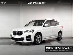 Mineralweiss metallic (a96) (wit metallic) Gebruikt 2021 BMW X1 Executive SUV | € 31.900 (Eerlijke prijs)