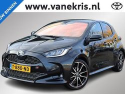 Zwart Gebruikt 2023 Toyota Yaris Premium Hatchback | € 28.599