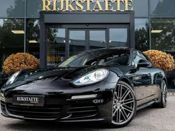 Zwart, metallic lak Gebruikt 2015 Porsche Panamera S E-Hybrid Sedan | € 37.900
