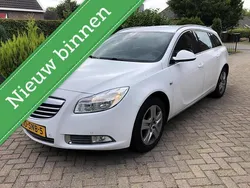Wit Gebruikt 2011 Opel Insignia Business Edition Stationwagen | € 2.450