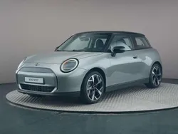 Grijs Nieuw 2024 Mini Cooper Classic Hatchback | € 29.990 (Eerlijke prijs)