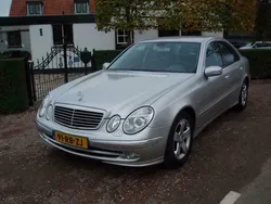 Zilver, metallic lak Gebruikt 2005 Mercedes E200 Avantgarde Sedan | € 12.950 (Iets duurder)