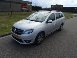 Grijs Gebruikt 2014 Dacia Logan MCV Lauréate MPV | € 5.850 (Eerlijke prijs)