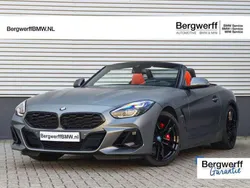 Grijs Gebruikt 2023 BMW Z4 M Sport Cabriolet | € 54.875 (Goede deal)
