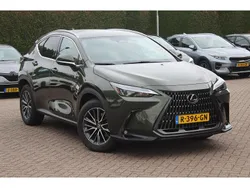 Groen Gebruikt 2022 Lexus NX450h+ Launch Edition SUV | € 49.950 (Eerlijke prijs)