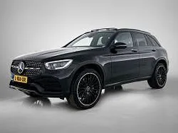Zwart Gebruikt 2021 Mercedes GLC300 Business SUV | € 47.945 (Iets duurder)