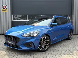 Blauw, metallic lak Gebruikt 2019 Ford Focus Business Edition Stationwagen | € 19.950 (Iets duurder)