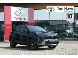 Zwart Gebruikt 2023 Toyota Yaris Cross SUV | € 31.900 (Iets duurder)
