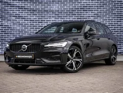 Zwart Gebruikt 2023 Volvo V60 Plus Stationwagen | € 39.399 (Iets duurder)