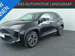 Zwart Gebruikt 2022 Toyota Yaris Cross Executive SUV | € 28.745 (Eerlijke prijs)