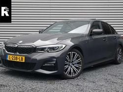 Grijs, metallic lak Gebruikt 2021 BMW 330 M Sport Sedan | € 35.900 (Iets duurder)