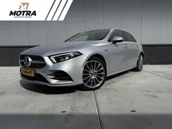 Grijs Gebruikt 2020 Mercedes A250 Premium Plus Hatchback | € 24.650 (Goede deal)