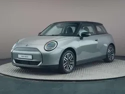 Grijs Nieuw 2024 Mini Cooper Classic Hatchback | € 29.990 (Super prijs)