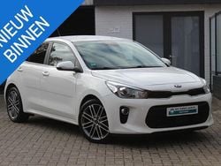 Wit Gebruikt 2017 Kia Rio Hatchback | € 14.690 (Eerlijke prijs)