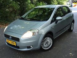 Grijs Gebruikt 2007 Fiat Grande Punto Dynamic Hatchback | € 2.150 (Eerlijke prijs)