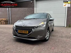 Grijs Gebruikt 2014 Peugeot 208 Style Hatchback | € 5.599 (Eerlijke prijs)