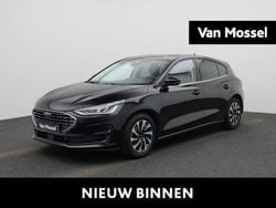 Zwart Gebruikt 2023 Ford Focus Titanium Hatchback | € 19.900 (Goede deal)