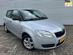 Grijs Gebruikt 2009 Skoda Fabia Classic Hatchback | € 2.785 (Eerlijke prijs)