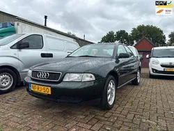 Groen Gebruikt 1995 Audi A4 Sedan | € 1.250